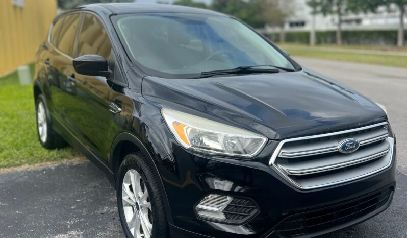 2017 FORD ESCAPE SE full