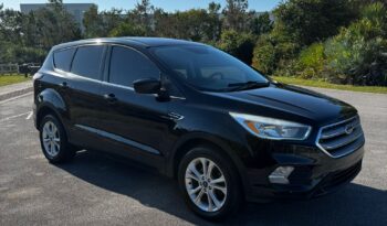 2017 FORD ESCAPE SE full