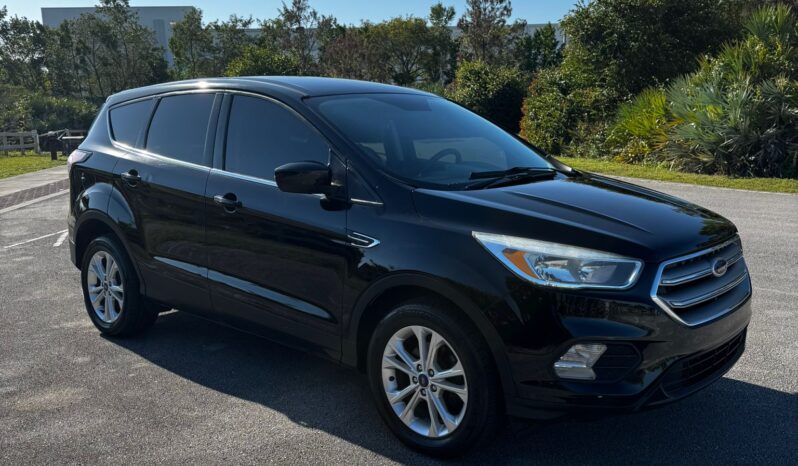 2017 FORD ESCAPE SE full