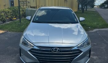 2019 HYUNDAI ELANTRA SE full