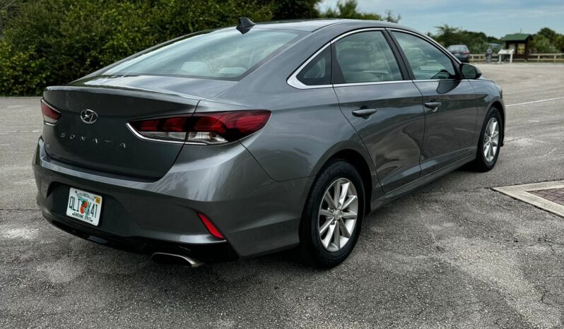 2018 HYUNDAI SONATA SE full